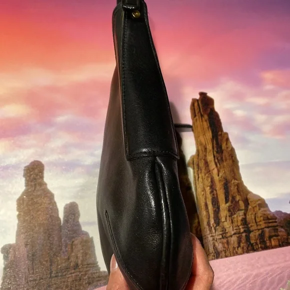 Made in USA - VTG Coach 9204 Court. - Picture 13 of 16